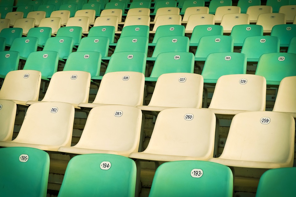 Prva potpuno sintetička plastika je bio bakelit
