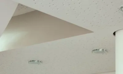 akusticni plafoni siniat