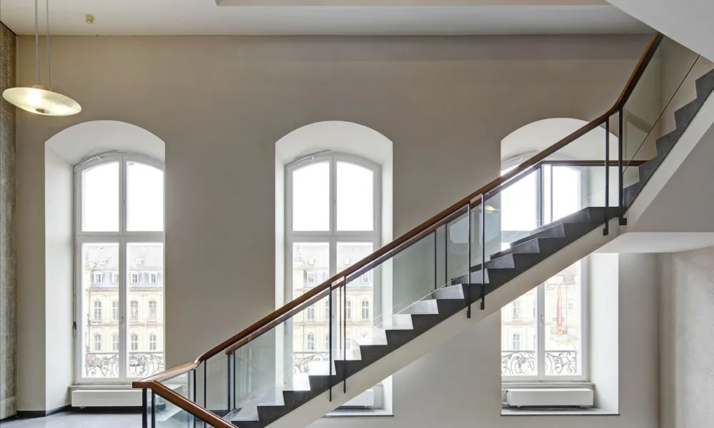 SWISSPACER Neues Schloss Stuttgart 4 hr