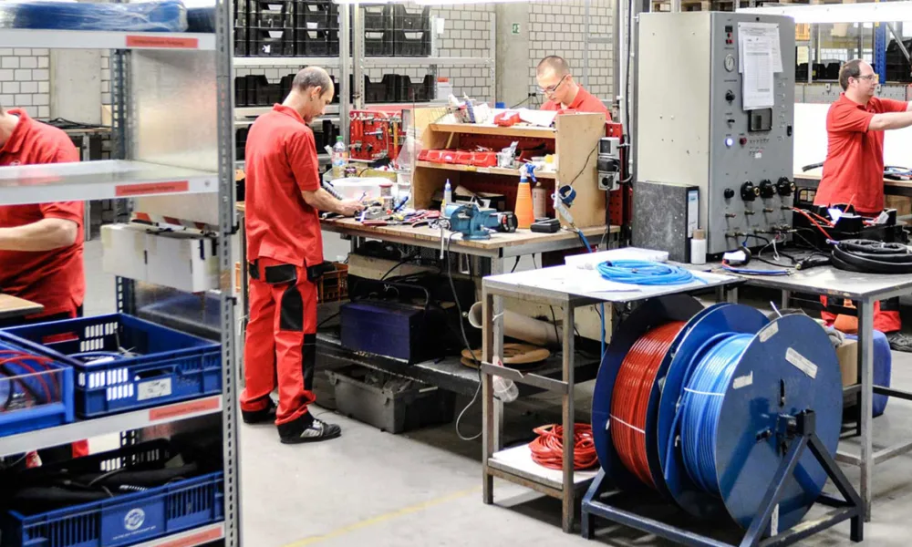 Proizvodni pogon u Nemačkoj – mesto gde se susreću iskustvo, najbolja rešenja iz prakse i tehnologija a nastaju proizvodi koji obezbeđuju uspeh.