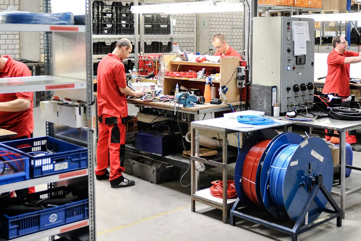 Proizvodni pogon u Nemačkoj – mesto gde se susreću iskustvo, najbolja rešenja iz prakse i tehnologija a nastaju proizvodi koji obezbeđuju uspeh.