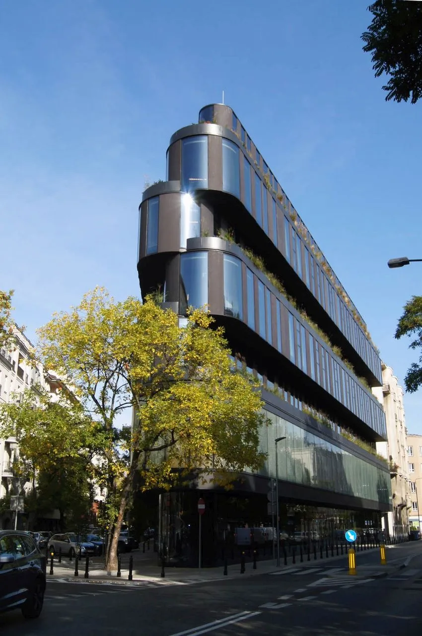 SWISSPACER Nobu Hotel 2 lr jpg