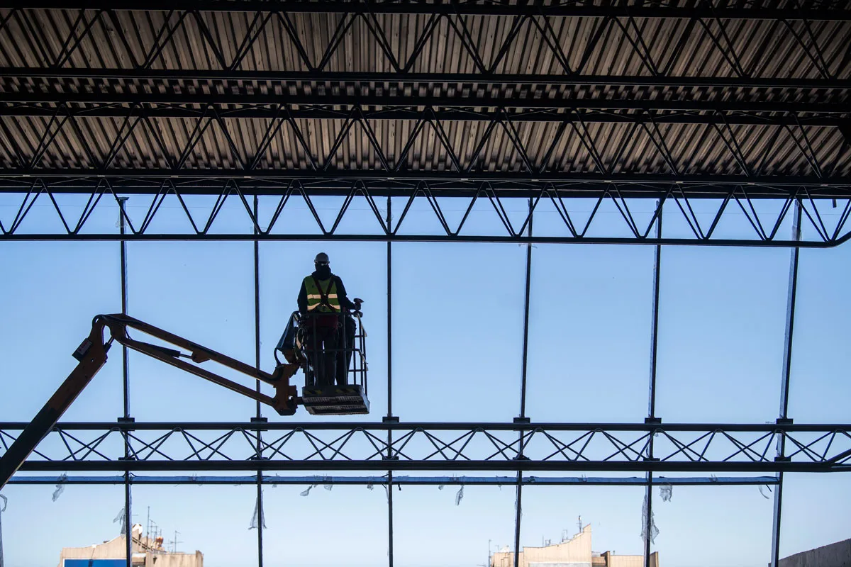 Rekonstrukcija Sava centra, zamena staklene fasade