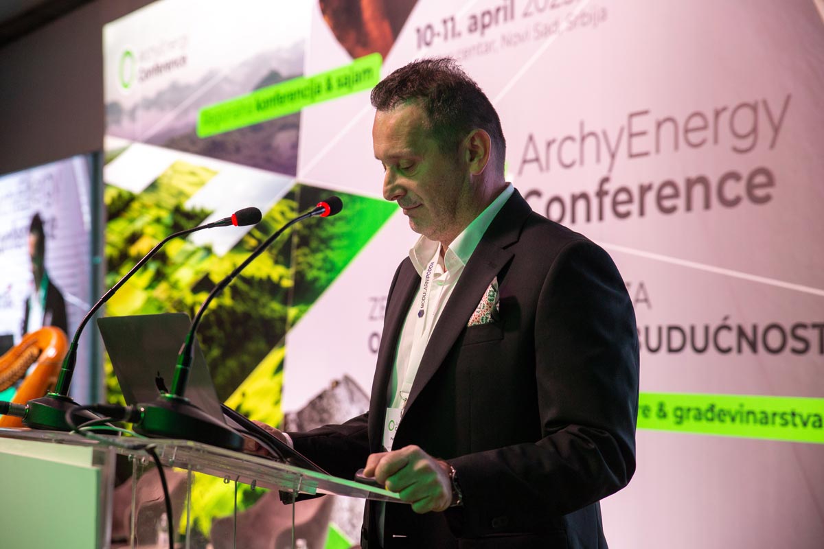 Predrag Rađen na otvaranju stručne konferencije i sajma ArchyEnergy 2025 / foto: ArchyEnergy