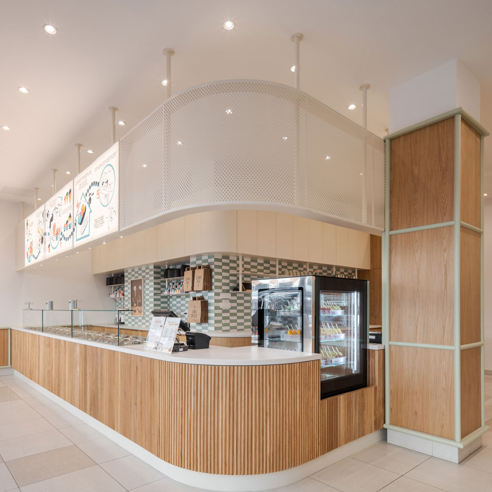 Drveni pult u Crnoj Ovci u Zagrebu / foto: Miloš Martinović