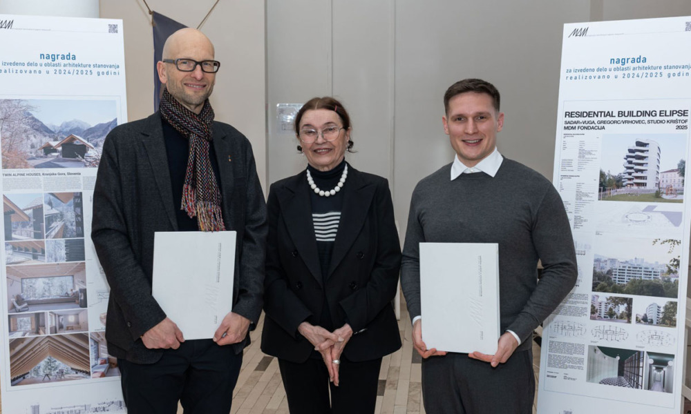 Milenija Marušić sa nagrađenim timovima / foto: Sofija Milinković