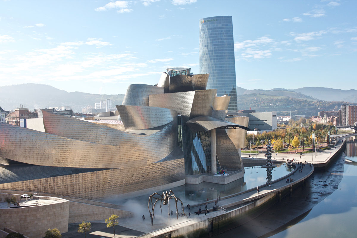 Guggenheim Museum Bilbao FrenkGehry wikimedia