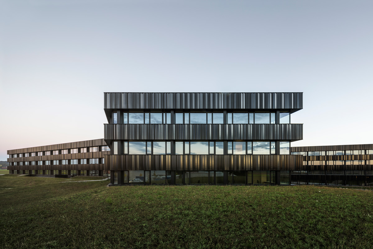 projekat: zgrada Okružne uprave Landshut / autor projekta: dasch zürn / foto: Henrik Schipper