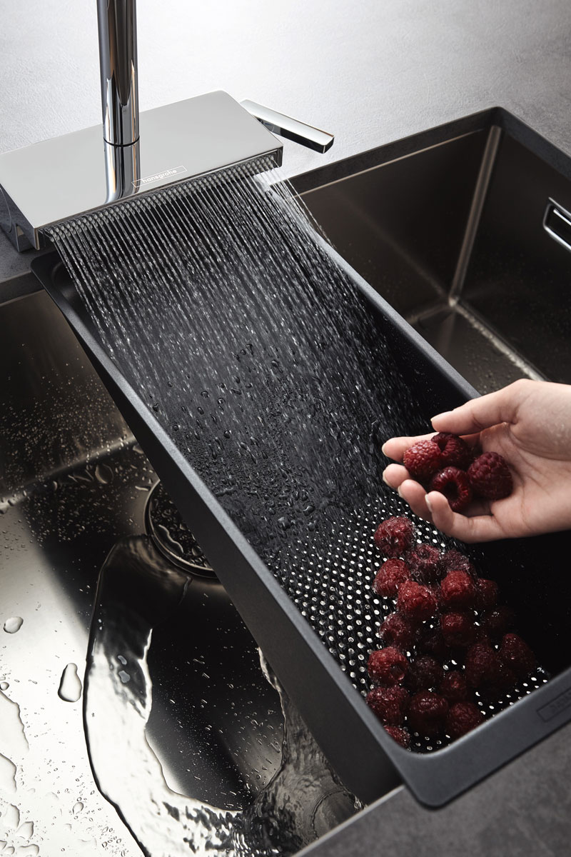 Aquno Select M81 kuhinjska slavina sa tri vrste mlaza / foto: hansgrohe
