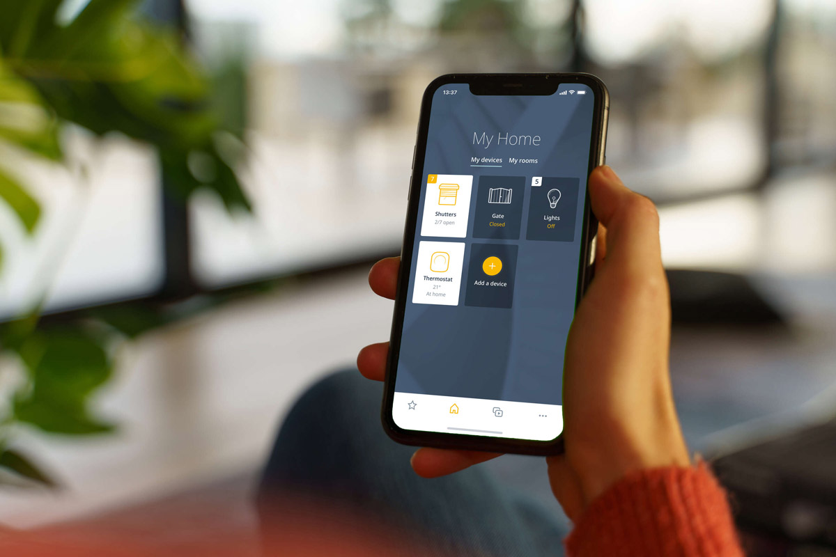 TaHoma® mobilna aplikacija za upravljanje sistemima za zaštitu od sunca
