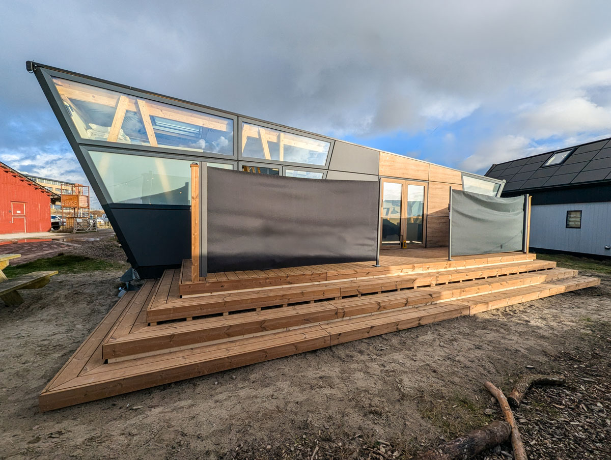 Građevinski objekti, a ne kamp-prikolice: Male kuće kompanije TechTinyHouse ispunjavaju konstruktivne i energetske standarde potpuno funkcionalnog objekta – uprkos svojoj mobilnosti / foto: TechTinyHouse