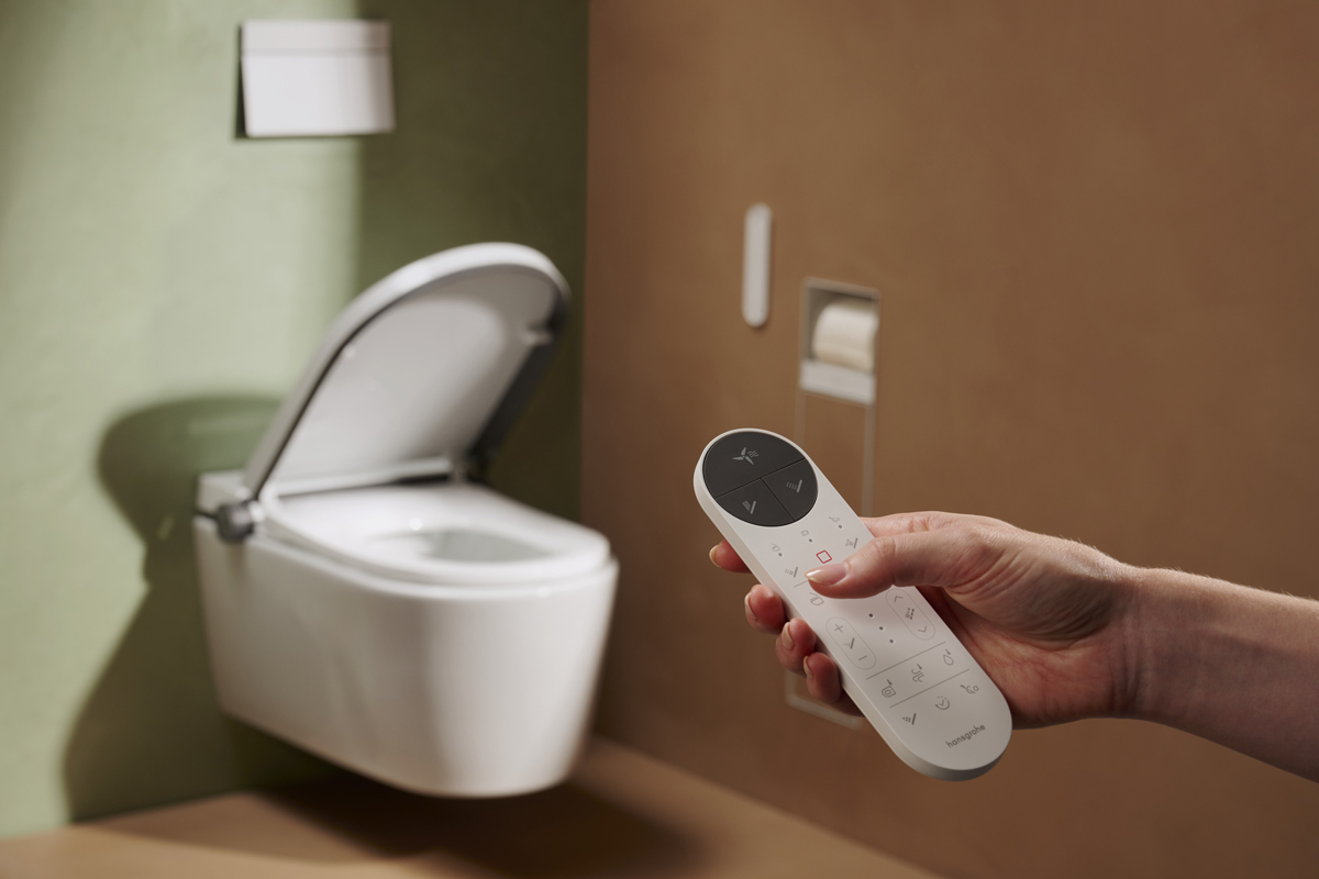 Daljinsko podeŔavanje LavaPura Element tuŔ wc-a / foto: hansgrohe / Hansrohe SE